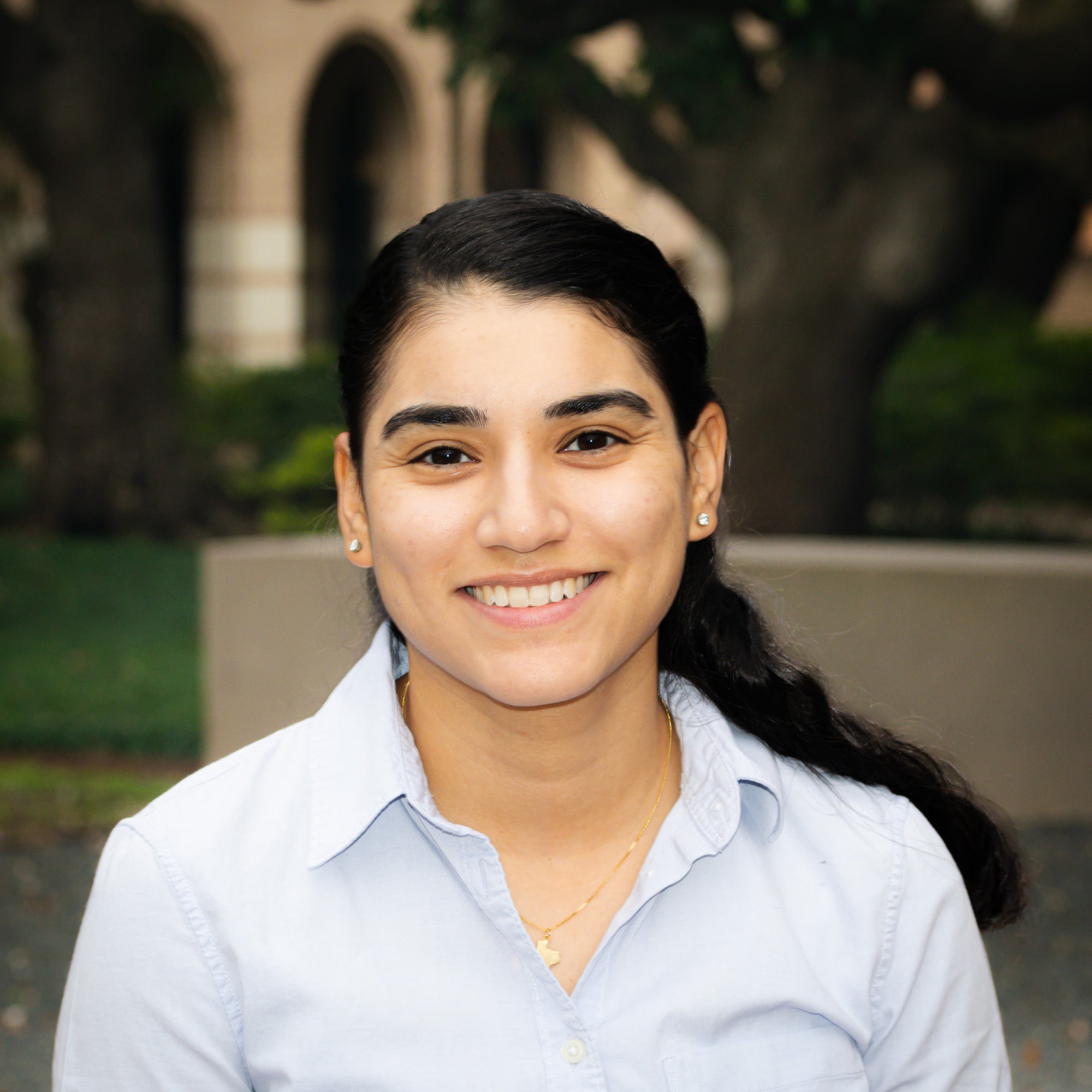 Mayra Rendon Staff Directory | Alumni | Rice University