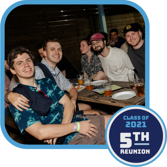 Alumni eating together