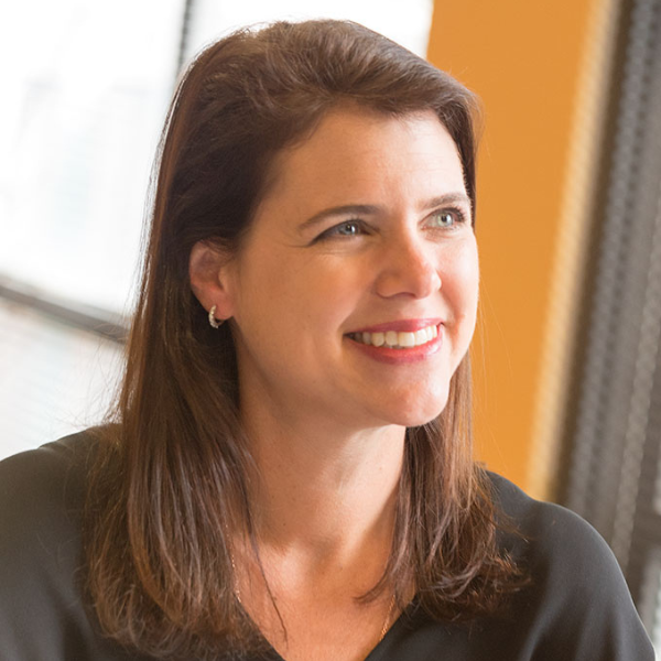 headshot of Bethany Andell ’01
