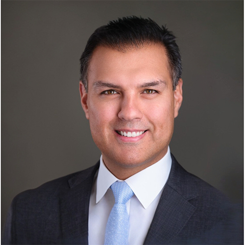 headshot of David Leal ’03