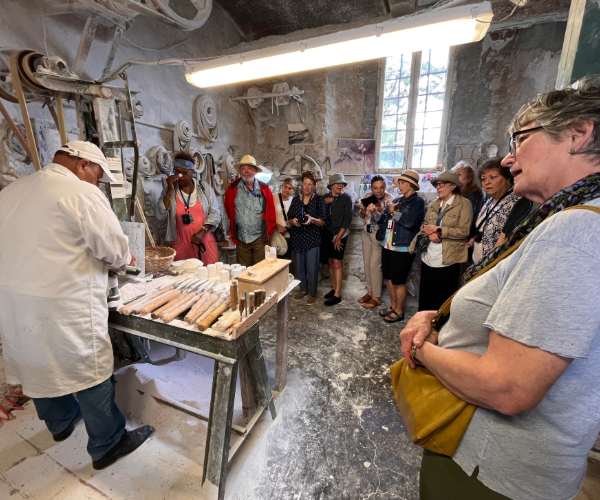 Volterra alabaster artisans